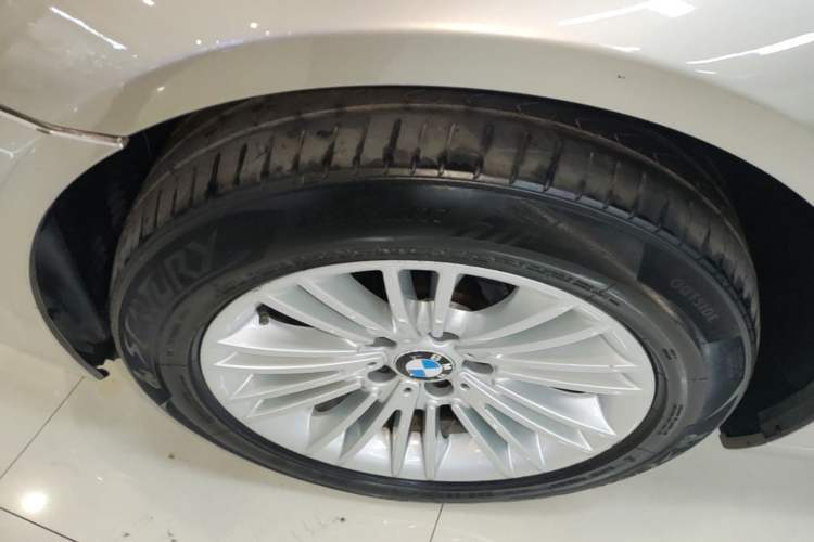 Used BMW 5 Series 2014 525Li Leading Model Left Front Wheel Hub