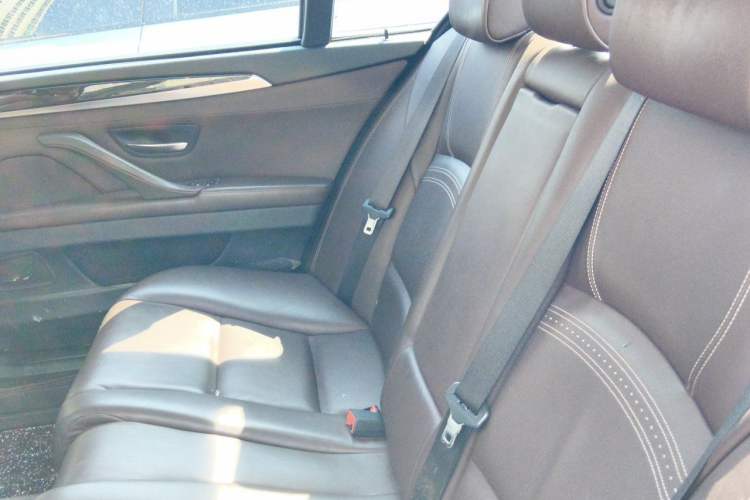 Used BMW 5 Series 2014 528Li xDrive Luxury Design Package Left Rear Seat
