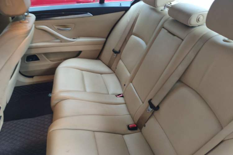 Used BMW 5 Series 2014 525Li Leading Model Left Rear Seat