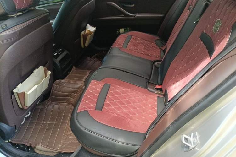Used BMW 5 Series 2014 525Li Luxury Design Package Left Rear Seat