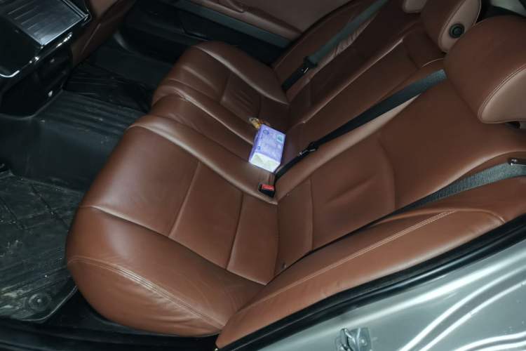 Used BMW 5 Series 2014 525Li Leading Model Left Rear Seat