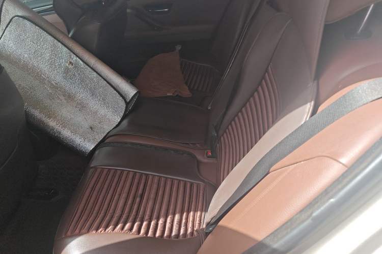Used BMW 5 Series 2014 525Li Leading Model Left Rear Seat