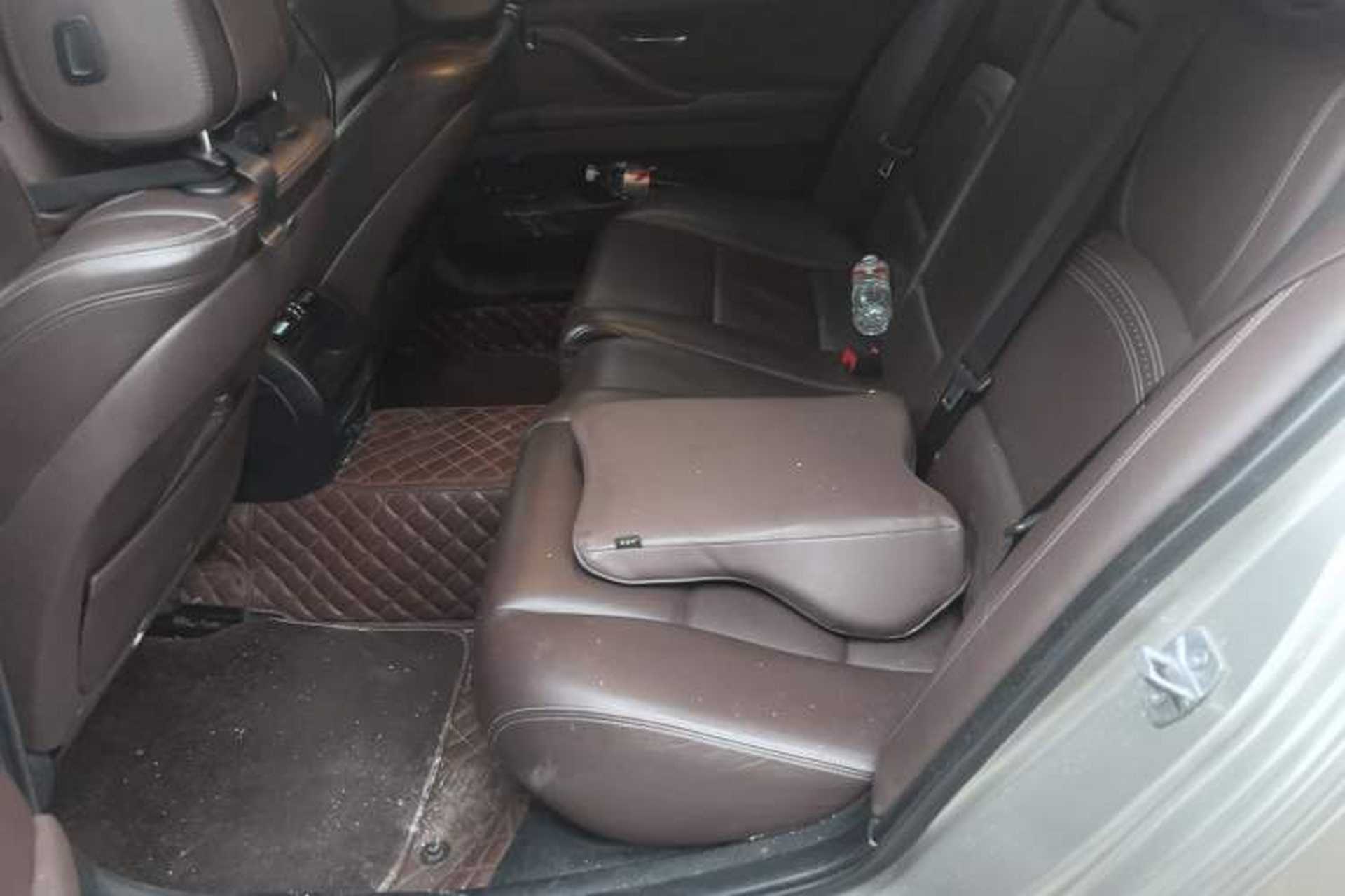 Used BMW 5 Series 2014 525Li Luxury Design Package Left Rear Seat