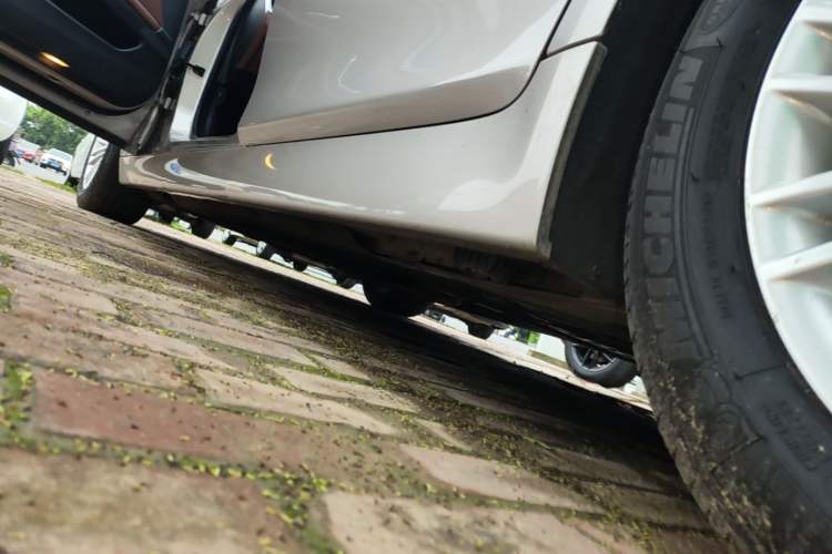 Used BMW 5 Series 2014 525Li Leading Model Left Side Sill