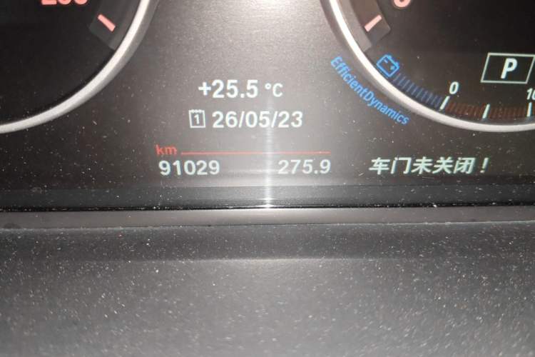 Used BMW 5 Series 2014 525Li Luxury Design Package Odometer Close Up