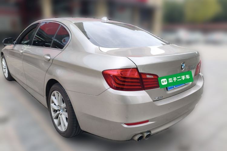 Used BMW 5 Series 2014 528Li Leading Model Rear Left 45 Deg