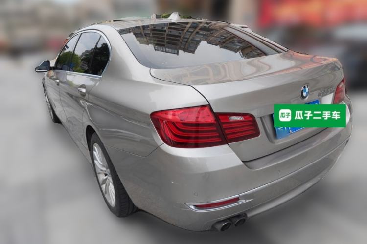 Used BMW 5 Series 2014 525Li Luxury Design Package Rear Left 45 Deg