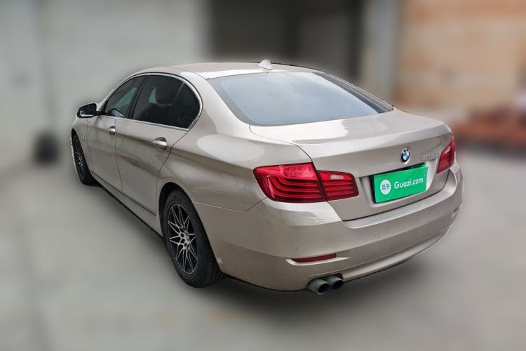 Used BMW 5 Series 2014 520Li Elegant Model Rear Left 45 Deg