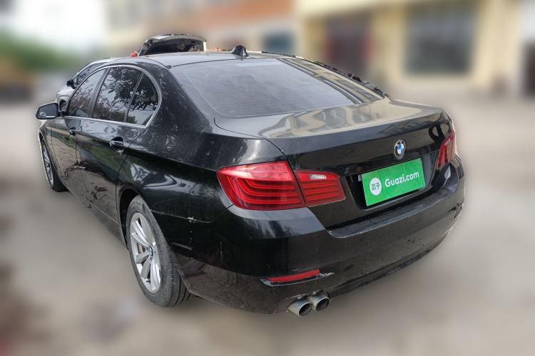 Used BMW 5 Series 2014 520Li Elegant Model Rear Left 45 Deg