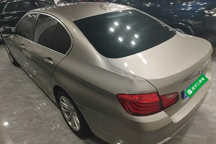 Used BMW 5 Series 2014 520i Elegant Edition Rear Left 45 Deg