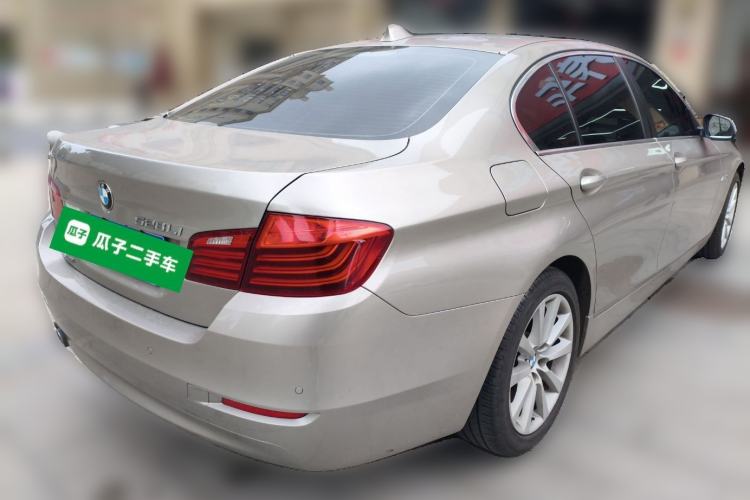 Used BMW 5 Series 2014 528Li Leading Model Rear Right 45 Deg
