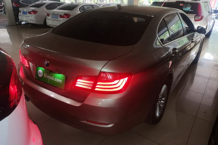 Used BMW 5 Series 2014 525Li Leading Model Rear Right 45 Deg