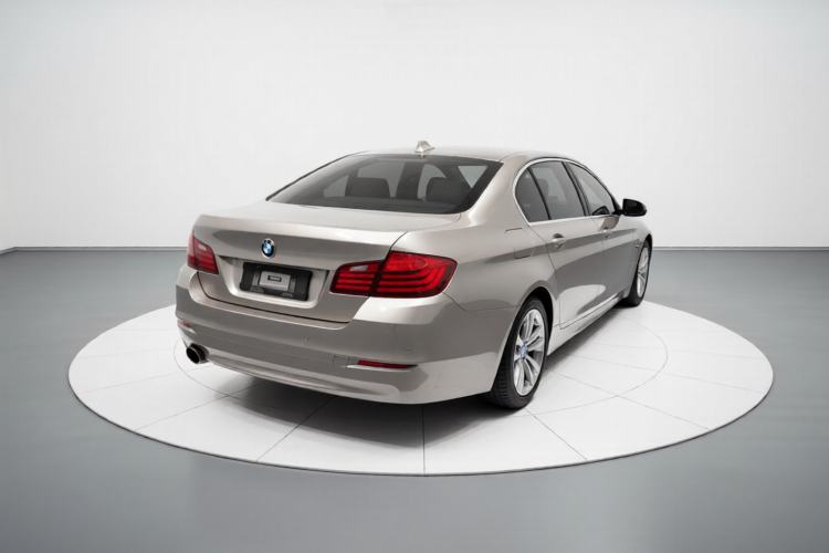 Used BMW 5 Series 2014 520Li Elegant Model Rear Right 45 Deg