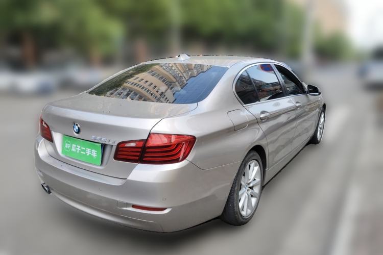 Used BMW 5 Series 2014 528Li Leading Model Rear Right 45 Deg