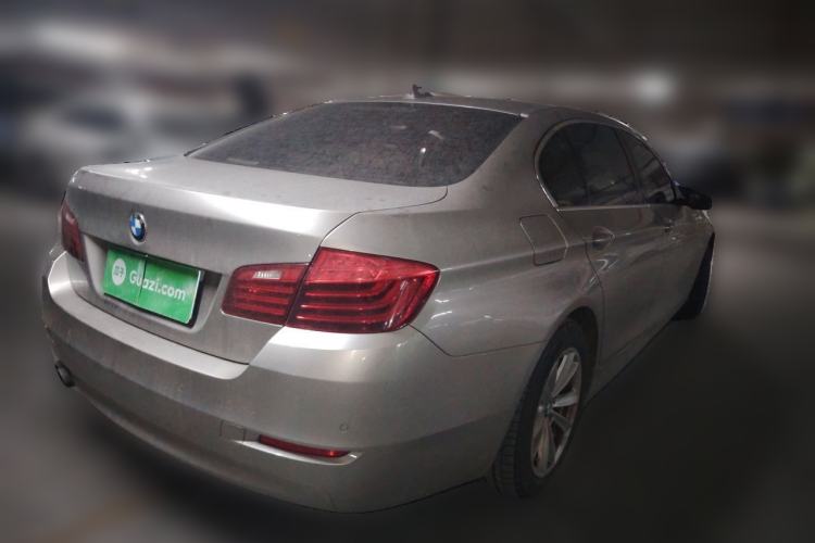Used BMW 5 Series 2014 520Li Elegant Model Rear Right 45 Deg