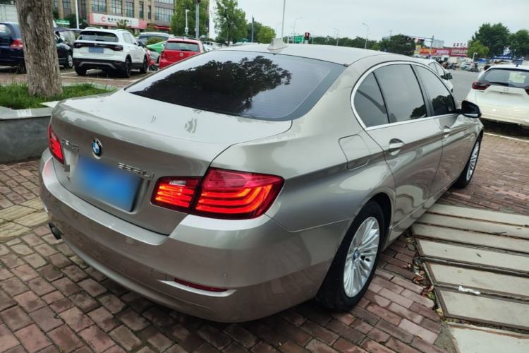 Used BMW 5 Series 2014 525Li Leading Model Rear Right 45 Deg