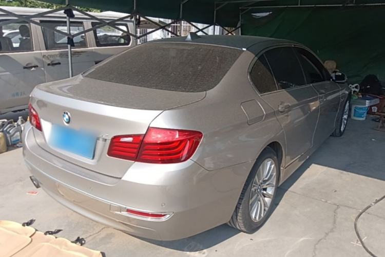 Used BMW 5 Series 2014 525Li Luxury Design Package Rear Right 45 Deg