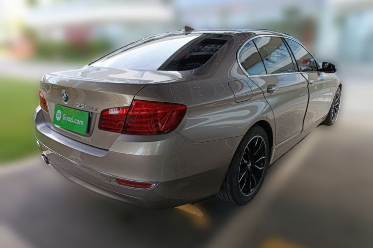 Used BMW 5 Series 2014 525Li Luxury Design Package Rear Right 45 Deg
