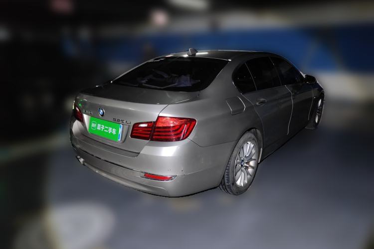 Used BMW 5 Series 2014 525Li Luxury Design Package Rear Right 45 Deg