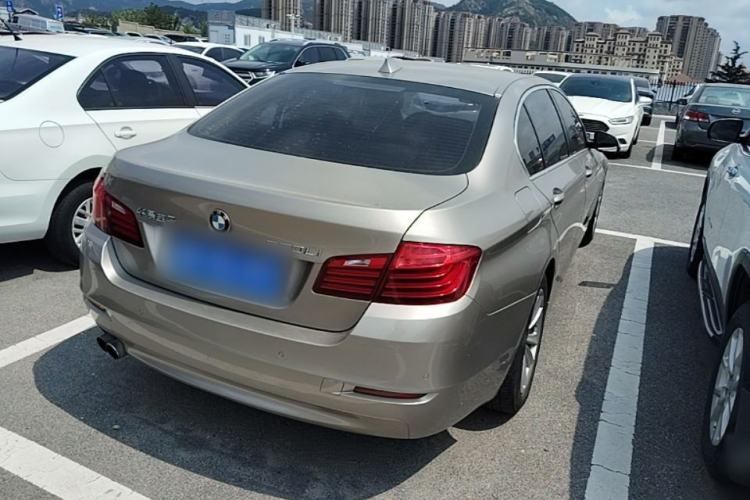 Used BMW 5 Series 2014 520Li Elegant Model Rear Right 45 Deg
