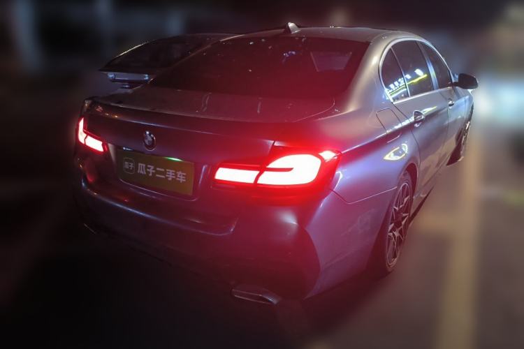 Used BMW 5 Series 2014 525Li Leading Model Rear Right 45 Deg