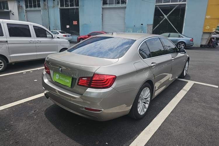 Used BMW 5 Series 2014 525Li Luxury Design Package Rear Right 45 Deg
