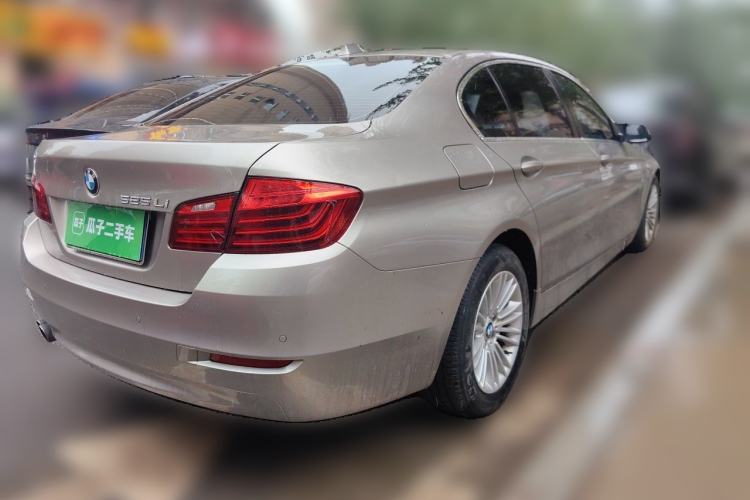 Used BMW 5 Series 2014 525Li Leading Model Rear Right 45 Deg