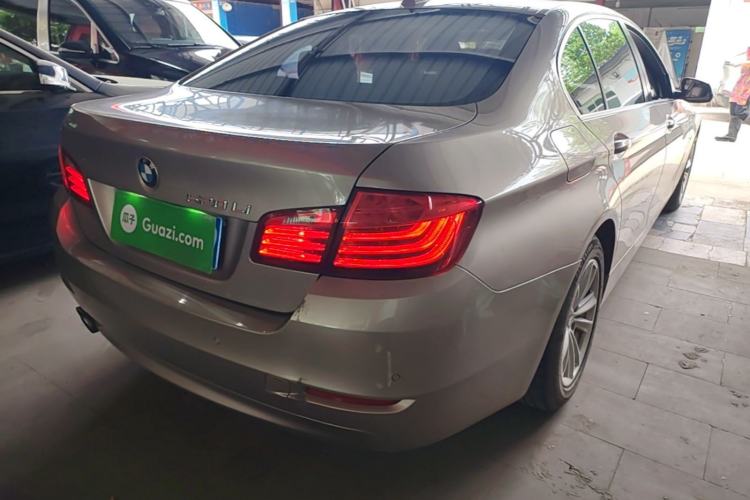 Used BMW 5 Series 2014 520Li Elegant Model Rear Right 45 Deg
