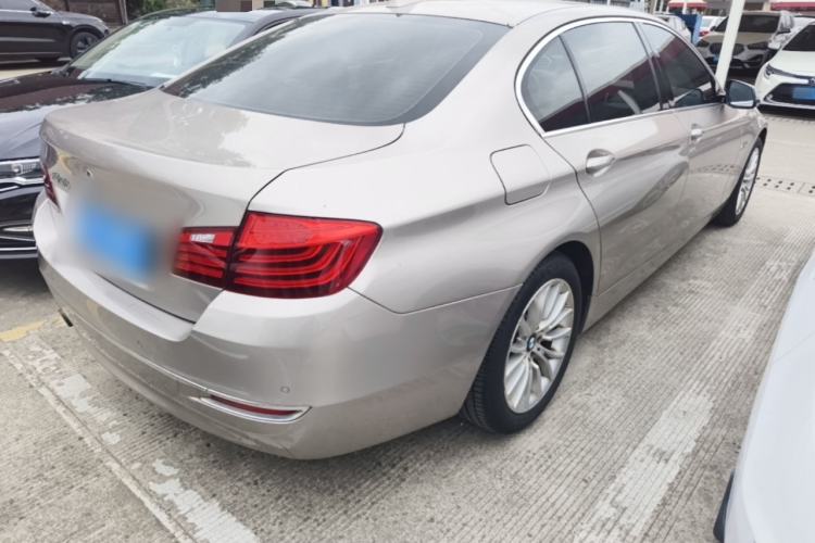 Used BMW 5 Series 2014 525Li Luxury Design Package Rear Right 45 Deg