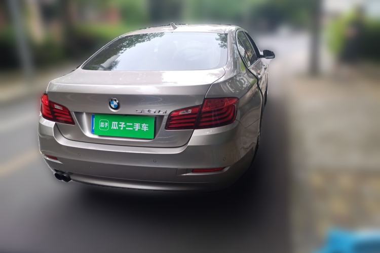 Used BMW 5 Series 2014 525Li Leading Model Rear Right 45 Deg