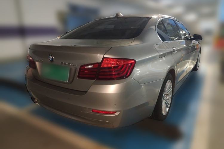 Used BMW 5 Series 2014 525Li Leading Model Rear Right 45 Deg