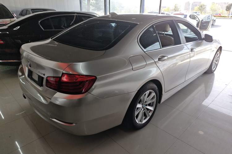 Used BMW 5 Series 2014 520i Elegant Edition Rear Right 45 Deg