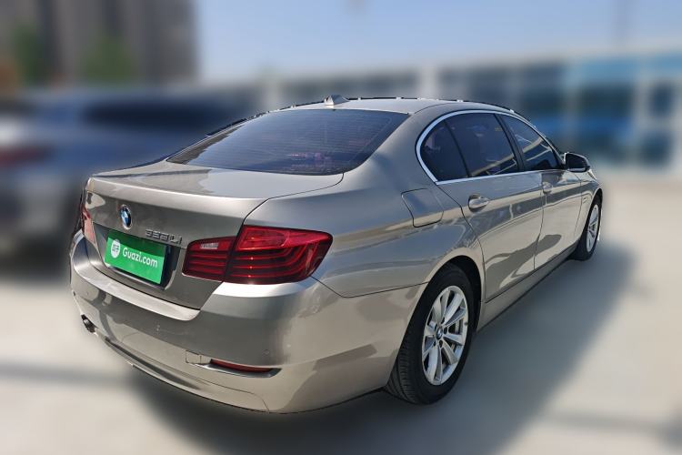 Used BMW 5 Series 2014 520Li Elegant Model Rear Right 45 Deg