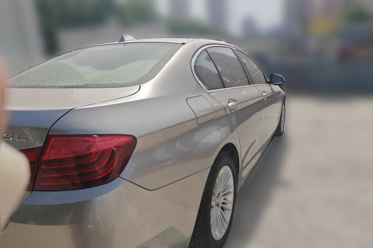 Used BMW 5 Series 2014 525Li Leading Model Rear Right 45 Deg
