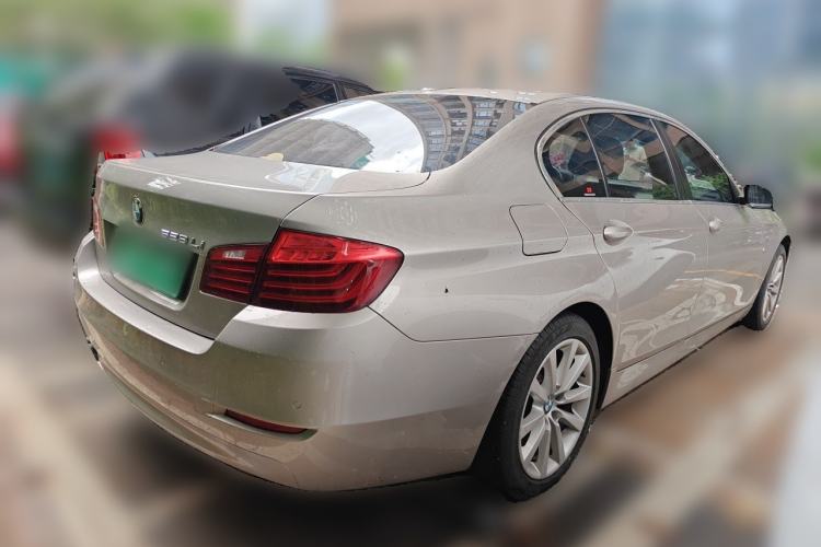 Used BMW 5 Series 2014 528Li Leading Model Rear Right 45 Deg