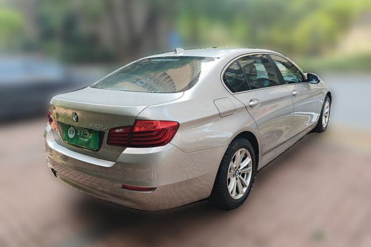 Used BMW 5 Series 2014 520Li Elegant Model Rear Right 45 Deg