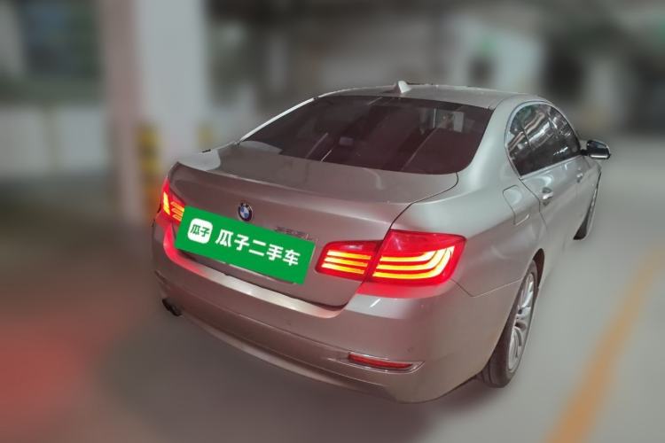Used BMW 5 Series 2014 525Li Luxury Design Package Rear Right 45 Deg