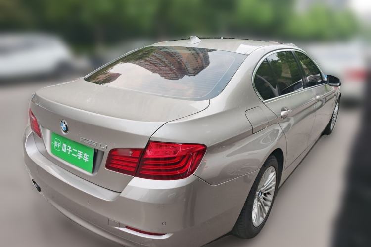 Used BMW 5 Series 2014 525Li Leading Model Rear Right 45 Deg