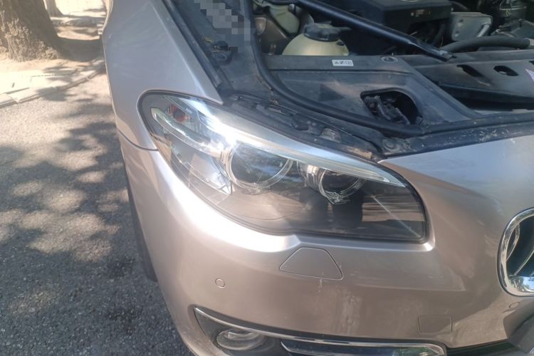 Used BMW 5 Series 2014 525Li Luxury Design Package Right Front Headlight