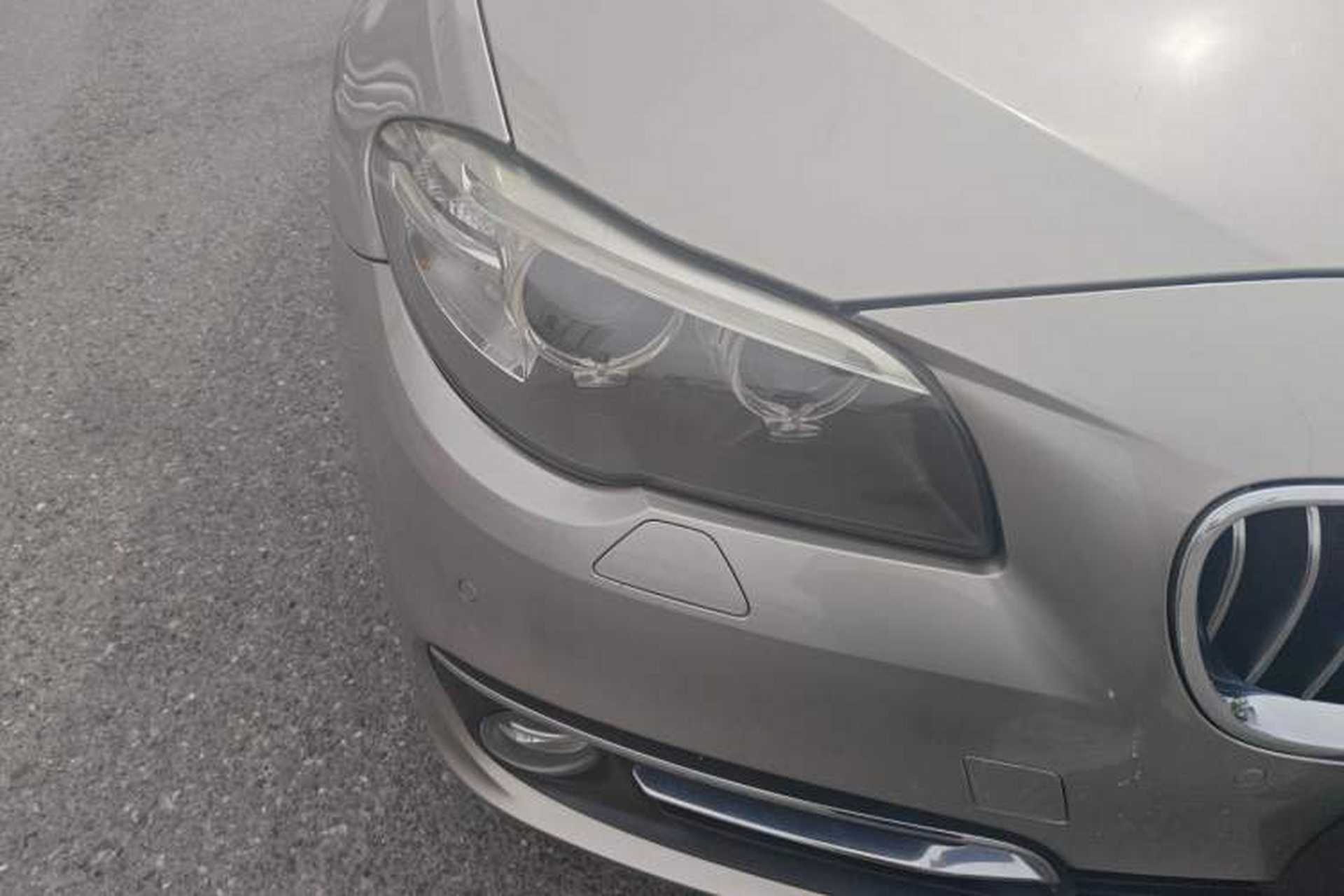 Used BMW 5 Series 2014 525Li Luxury Design Package Right Front Headlight