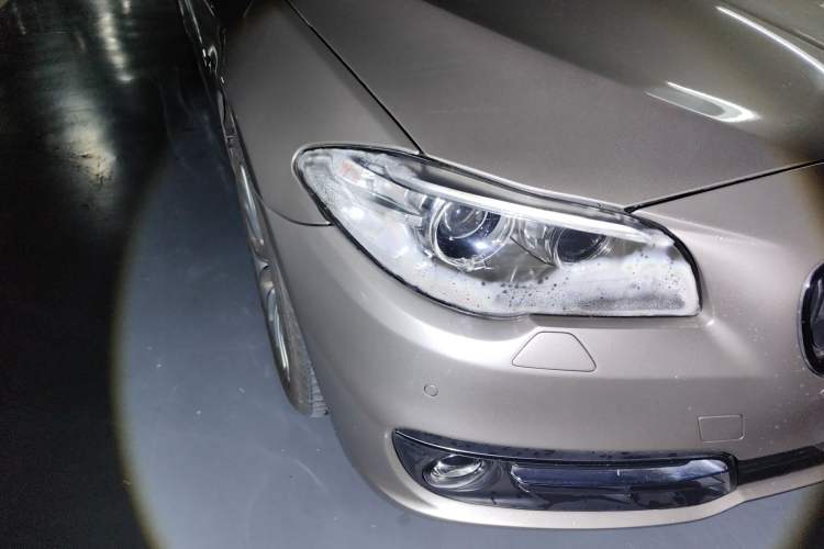 Used BMW 5 Series 2014 525Li Luxury Design Package Right Front Headlight