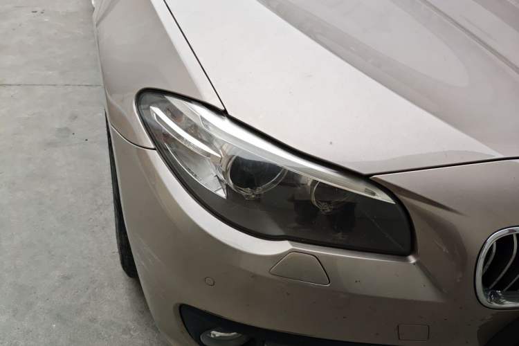 Used BMW 5 Series 2014 520Li Elegant Model Right Front Headlight