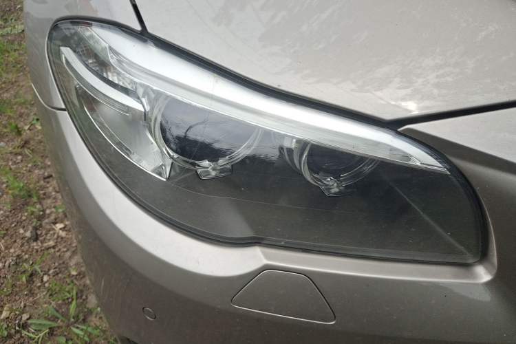 Used BMW 5 Series 2014 525Li Luxury Design Package Right Front Headlight