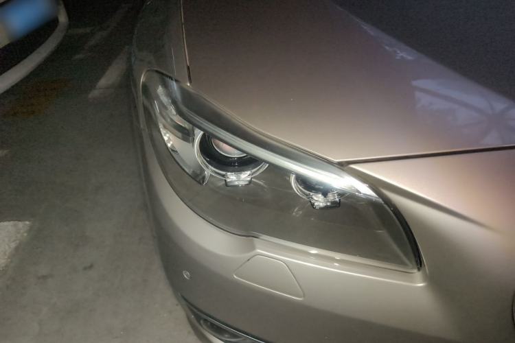 Used BMW 5 Series 2014 525Li Luxury Design Package Right Front Headlight