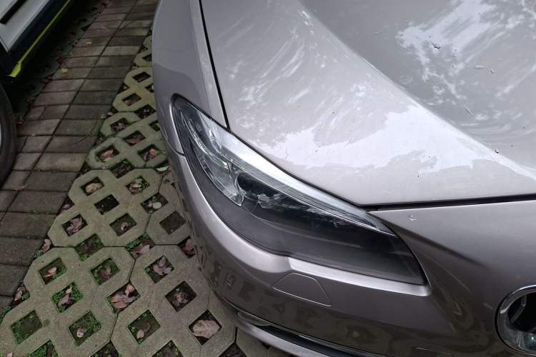 Used BMW 5 Series 2014 525Li Luxury Design Package Right Front Headlight