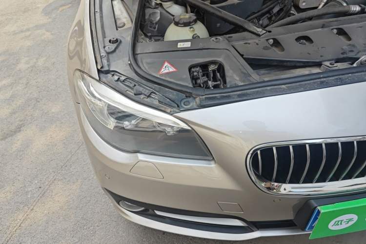 Used BMW 5 Series 2014 525Li Leading Model Right Front Headlight