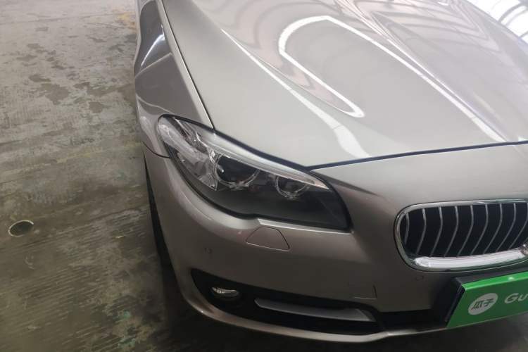 Used BMW 5 Series 2014 535Li Leading Model Right Front Headlight