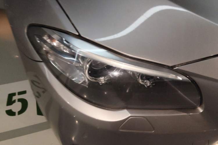 Used BMW 5 Series 2014 520Li Elegant Model Right Front Headlight