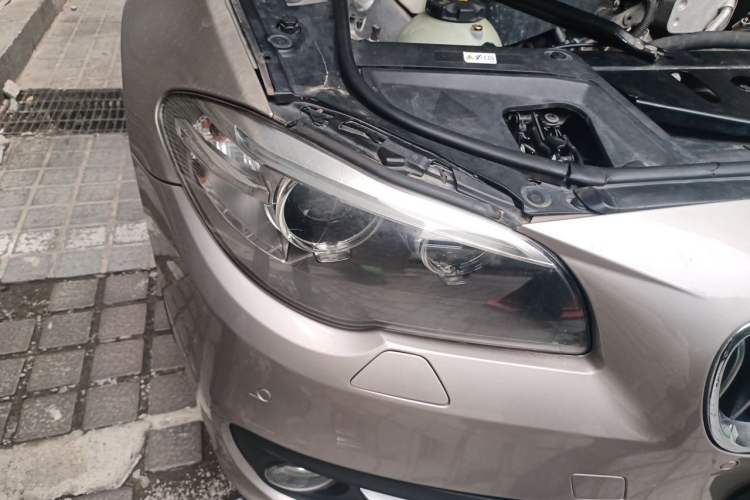 Used BMW 5 Series 2014 525Li Leading Model Right Front Headlight