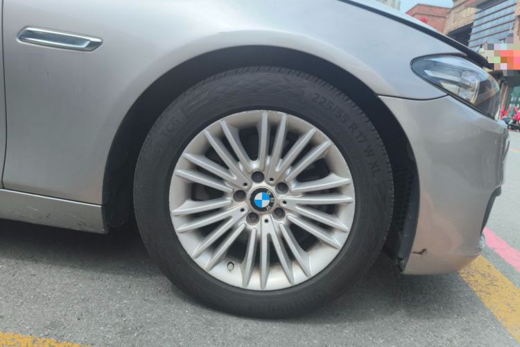 Used BMW 5 Series 2014 525Li Leading Model Right Front Wheel Hub